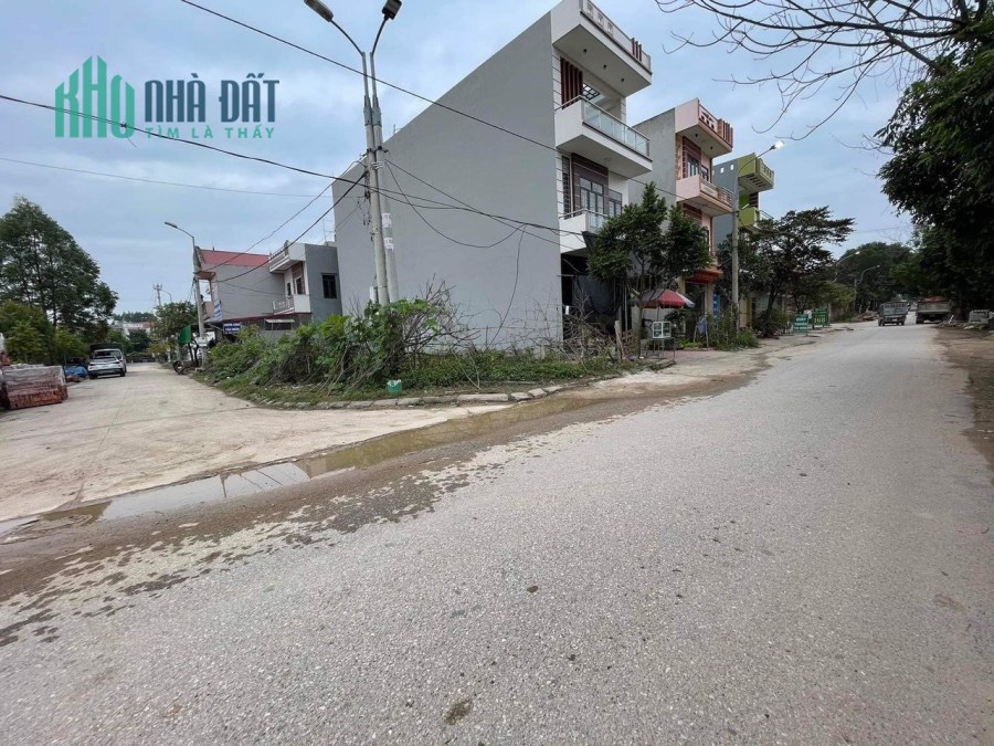 EM CÒN NHIỀU VỊ TRÍ ĐẸP TẠI XÃ NỘI HOÀNG BÊN CẠNH SÂN GOLF YÊN DŨNG, SÁT CẠNH DỰ ÁN TUẤN MAI
