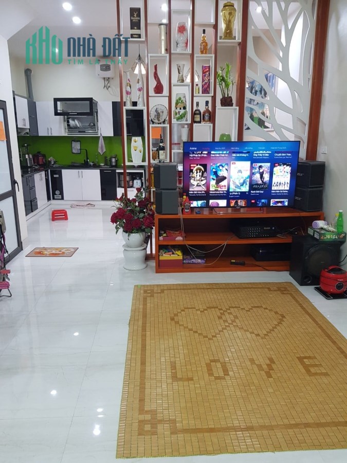 Nhà phân lô đường Ngọc Hồi, 45m 5 tầng, 6.0 tỷ, oto vào nhà, kinh doanh