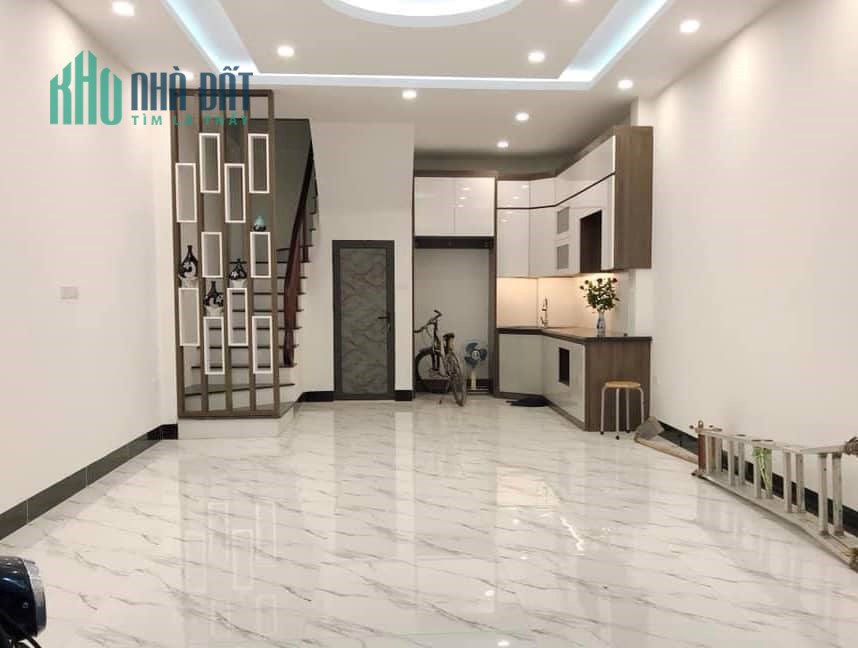 Bán nhà phố Trương Định gần Ngã Tư Sở, 38m2, gần ô tô, ngõ trước nhà thoáng.