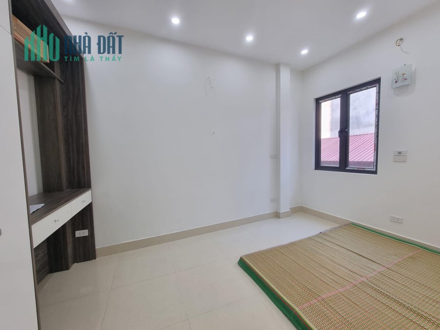 [HIẾM] Bán nhà Nguyễn Tri Phương, 90m2, sổ đỏ vuông đẹp, gần phố, nhỏ 3 tỉ