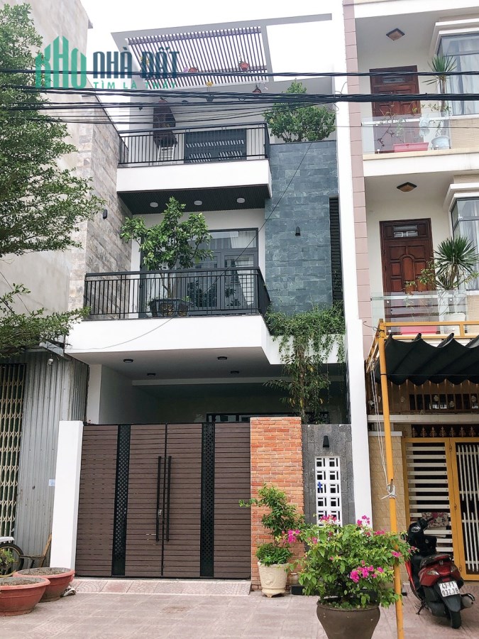 Bán nhà Phạm Như Xương, Liên Chiểu, Ô TÔ NHÀ ĐẸP, nhỉnh 3 tỷ. 0919966700.