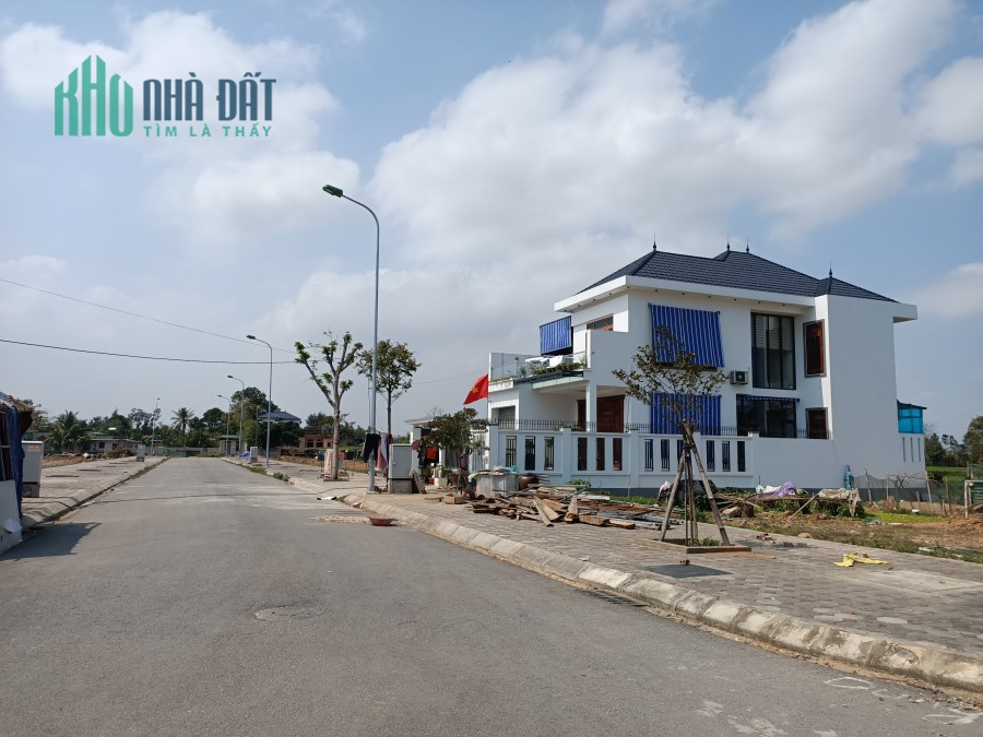 Đất tái định cư thôn 2 thôn 3 Quảng Hùng