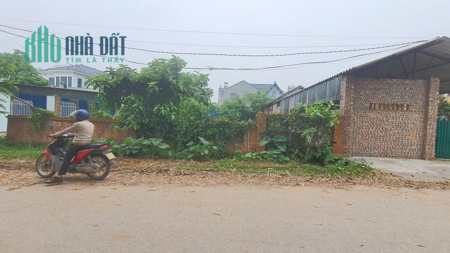 Bán 375m2 đất tại Xóm Mới Thanh Vân, Tam Dương giá: 4,45 tỷ.Liên hệ: 0986.454.393-0986.797.222
