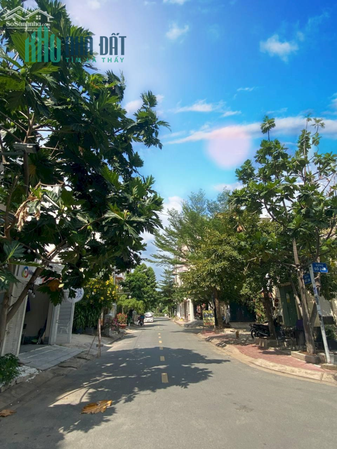 Bán nhà mặt tiền, Dt: 5x20 (100m2), kc: Trệt, 3 lầu, Gb: 21 tỷ KĐT AP-AK, gần song hành