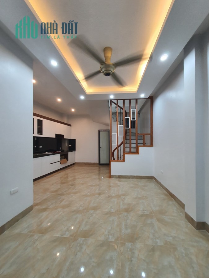 [HOT] Bán nhà Nguyễn Tri Phương, siêu mặt tiền, 90m2, nhỉnh 3 tỷ, ở ngay