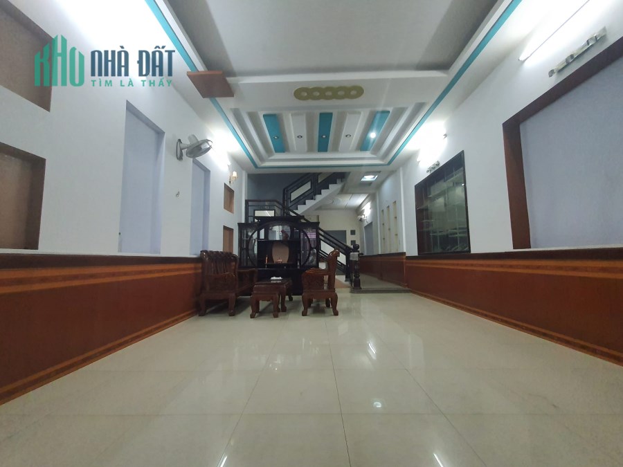 Nhà 4 tầng thông số vàng 5x21m HXT cách MT Nguyễn Ảnh Thủ 30m