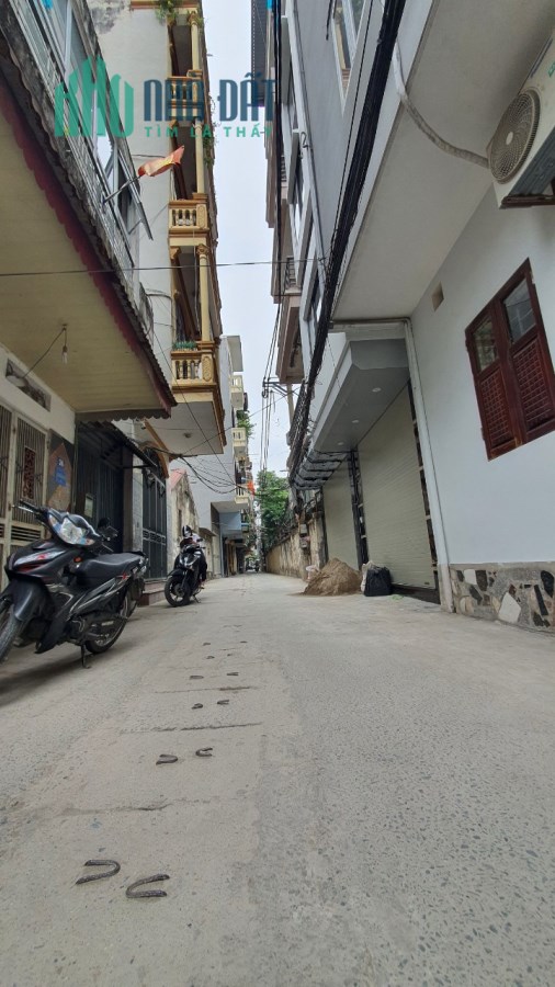 Bán nhà QUANG TRUNG ngõ rộng, lô góc 3 mặt tiền, 65m2 chỉ 4,5 tỷ.