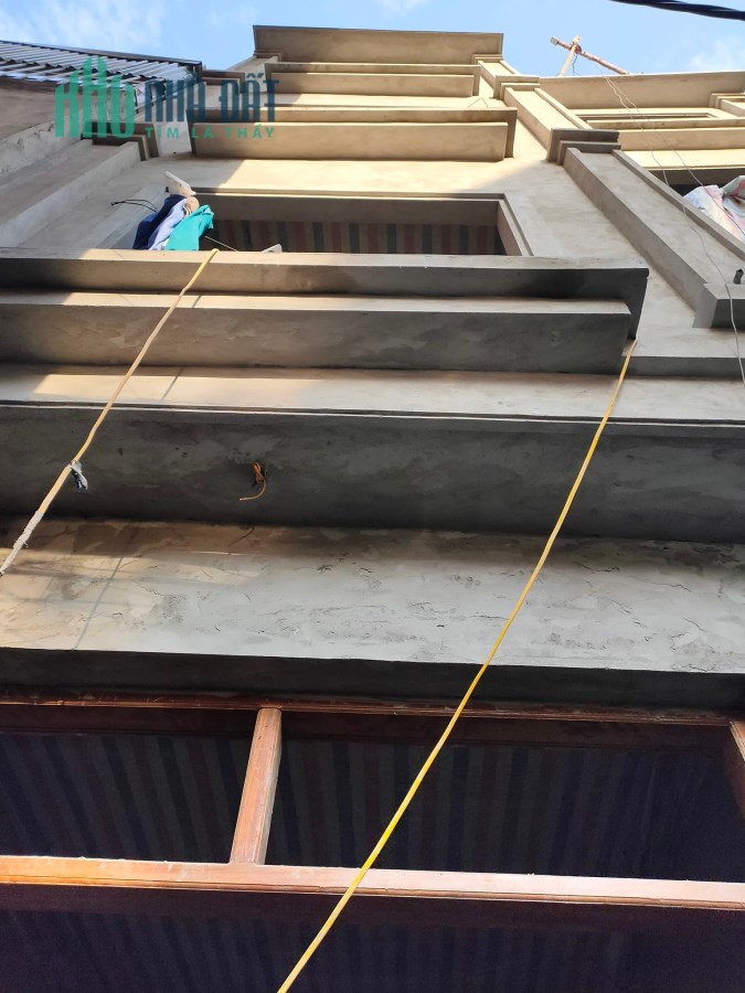 Bán nhà Thịnh Liệt, 50m ra ô tô tránh, 30m2x5 tầng chỉ 3.35 tỷ