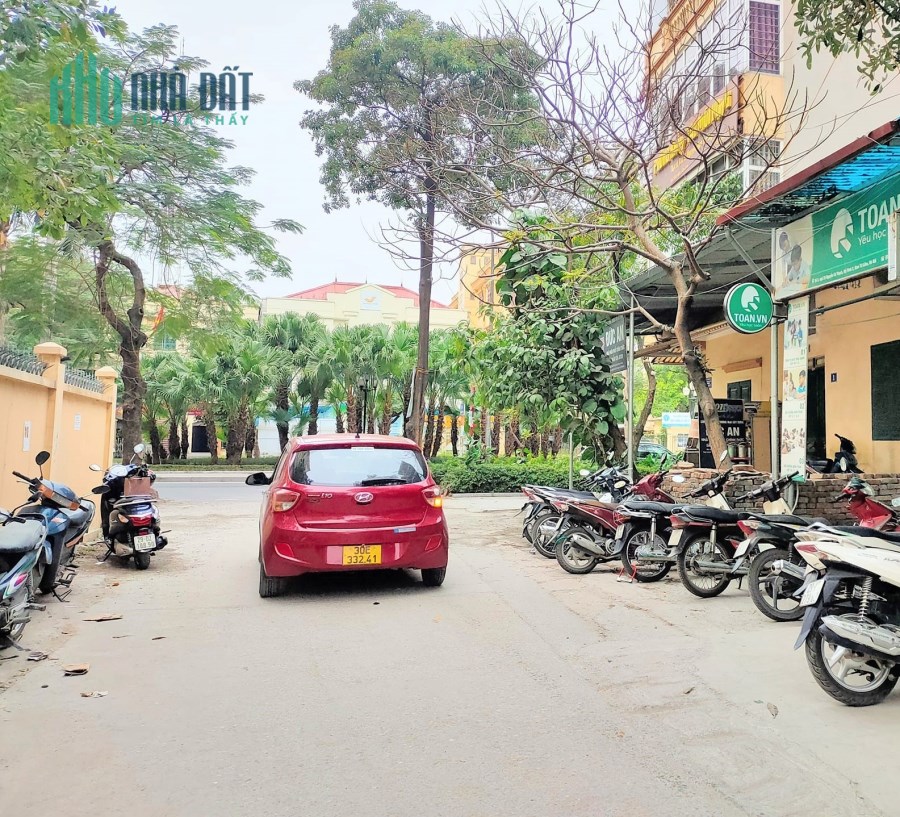 1 nhà ra phố tiện trăm bề 50m2*3T Hai Bà 2.8 tỷ