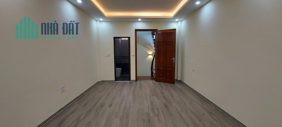 BÁN GẤP NHÀ HOÀNG HOA THÁM, 2 THOÁNG, 3 GÁC ĐUA, THÔNG, 40MX5T, MT 5M, CHỈ 4.73 TỶ.