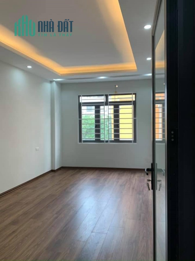 [Sốc] Bán nhà phố Lê Duẩn, siêu diện tích, siêu mặt tiền, nhỉnh 4 tỷ, 0919051718