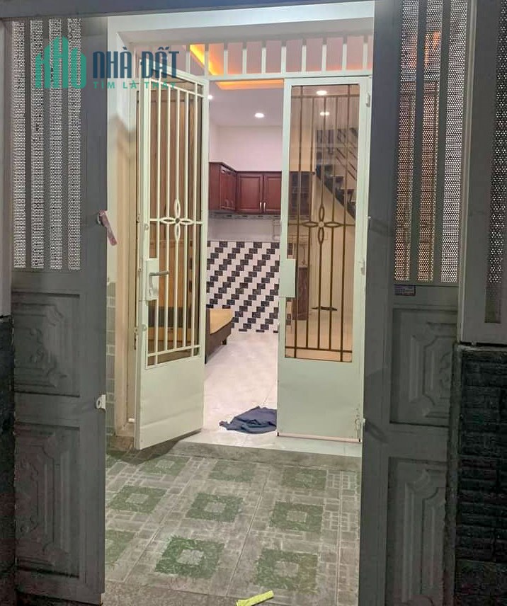Giá siêu rẻ bao đầu tư ngay mặt Phạm Văn Đồng.