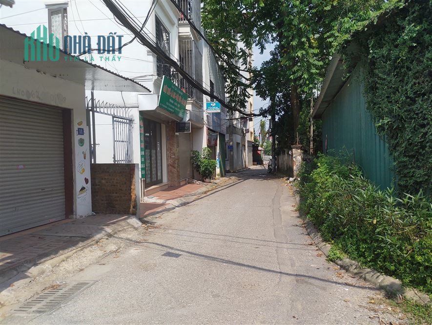 CẦN BÁN 140M ĐẤT 8xTỶ-GIA THƯỢNG-SỔ ĐẸP-MẶT TIỀN RỘNG-CHIA LÔ
