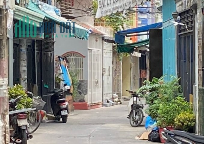Hạ giá bán gấp nhà Trường Sa 39m2, 3 tầng, 3x13m, nhỉnh 6 tỷ