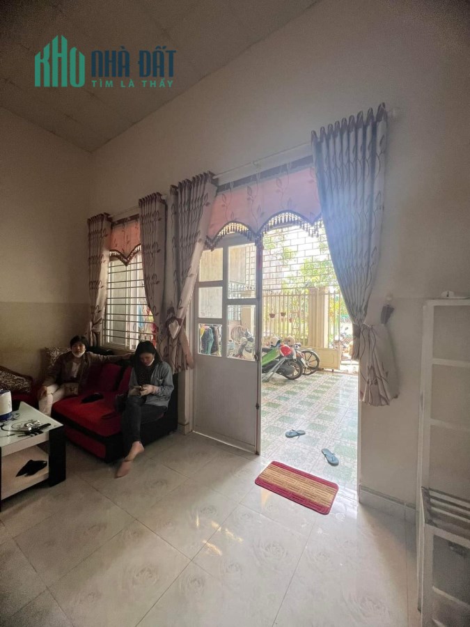 Chính Chủ Bán nhà tại Phạm Ngọc Thạch, Phường Yên Thế, Pleiku, Gia Lai.