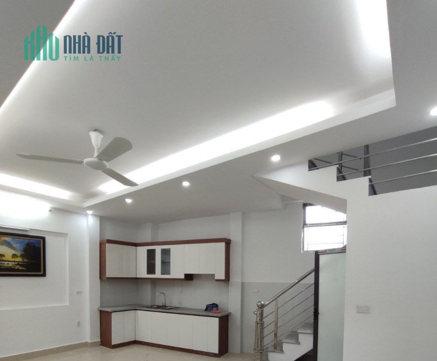 Ô TÔ -GẦN HỒ -GẦN PHỐ -NHỔN -TÂY TỰU