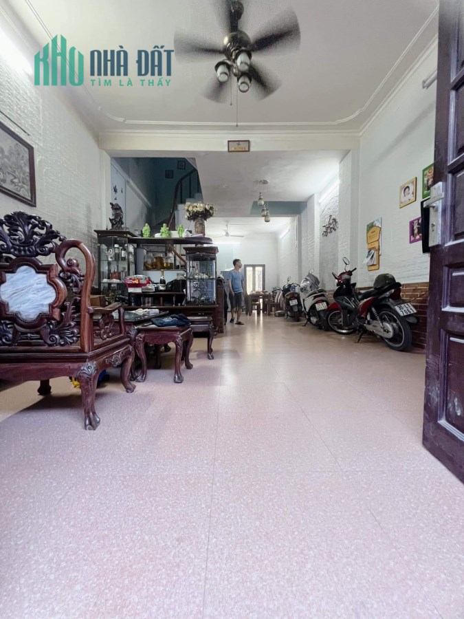 Bán nhà Cổ Nhuế 65m2 x 4 tầng, 2 mặt thoáng, giá 4.75 tỷ.