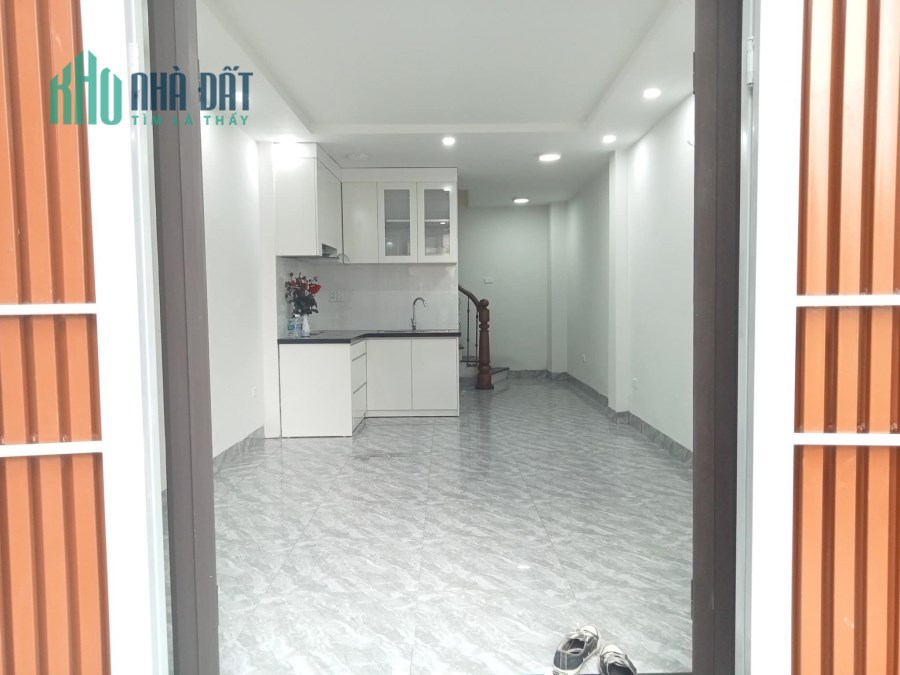 Bán nhà riêng tại Ngõ Trại Cá , 30m2 , 4 tầng , giá 4,35 tỷ . LH 0914440703