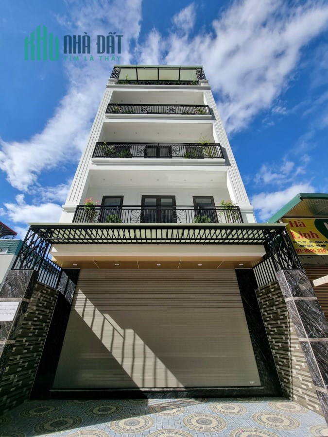 Nhà Trần Đăng Ninh, Cầu Giấy, oto vào,gần phố, 80m2, 4 tầng, mặt tiền 7m.