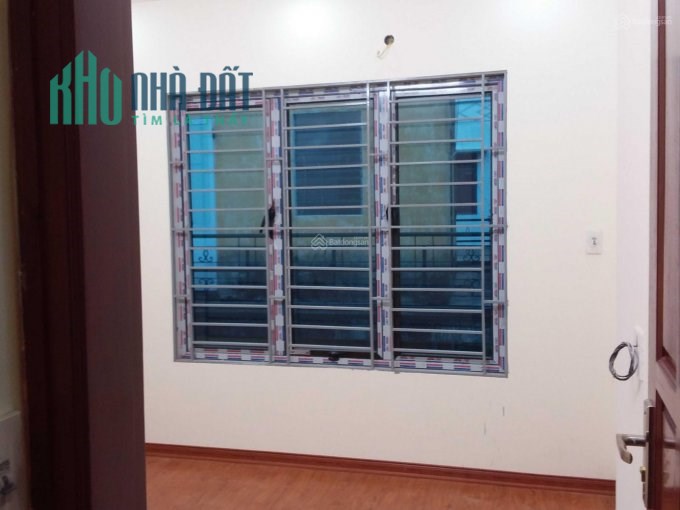 Bán gấp nhà lô góc Phan Đình Giót Hà Đông, mới đẹp 4 tầng 35m2 - hơn 3 tỷ, KD online.