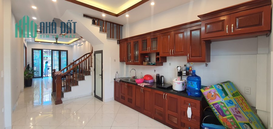 Nhà đẹp Vĩnh Quỳnh diện tích rộng, ở sướng 75m 4Tầng, tiện ích