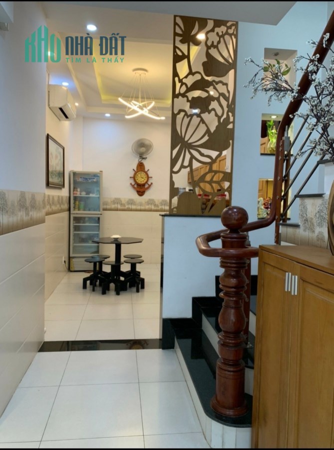 NHÀ ĐẸP, HXH, TẶNG NỘI THẤT, 49m2, D14m, Q7, 6tỷ500, 0708745215