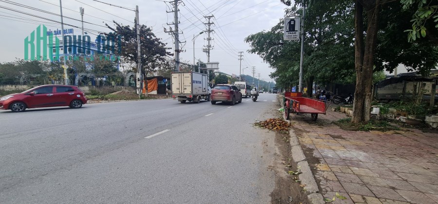 Bán đất tặng nhà c4 mặt đường Tôn Đức Thắng ,Khai Quang ,Vĩnh Yên .giá: 5,5 Tỷ.Liên hệ: 0986.797.222