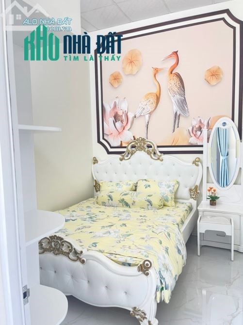 Bán Nhà 1 Trệt 3 Lầu MT Lê Văn Sỹ Có Sổ Riêng Nội Thất Đầy Đủ. Giá 5 tỷ 6