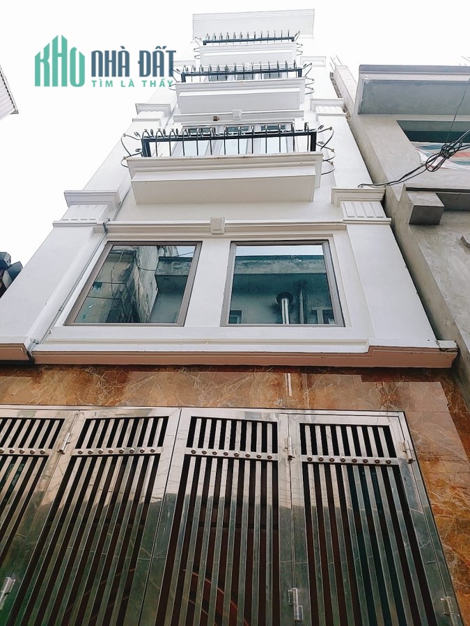 Nhà đẹp phố Thanh Liệt, ô tô đỗ cổng, 39m2x 5 tầng 3.95 tỷ.