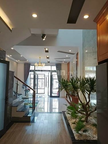 Cần bán nhà Nguyễn Đình Chiểu P2 Q3  SHR HXH 7 tỷ 900 triệu