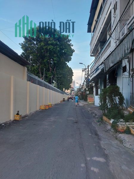 Bán Nhà Mặt Tiền 4 Tầng Phường Linh Tây - 180m2 - Nở Hậu Tài Lộc - Có Gara Để Ô TÔ Giá Dưới 14 Tỷ