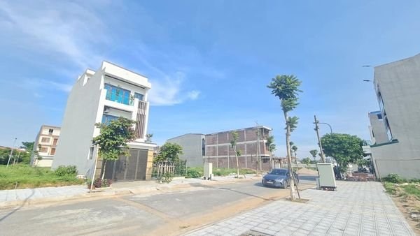 Bán Đất KĐT Quảng Lợi ,Tích Sơn , Vĩnh Yên . 98.8m2, giá: 2,5 tỷ.Liên hệ: 0986.454.393-0986.797.222