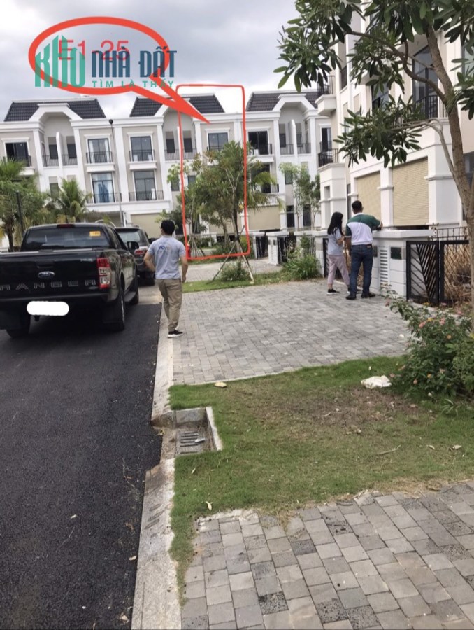 Nhà phố 1T2L cực đẹp ngay MTTL 824 Đức Hoà, SHR 75mv, 2.45 tỷ. LH:0932188606.