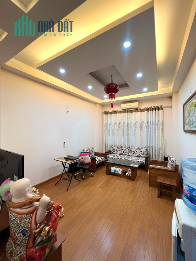 HIẾM NHÀ BÁN-MẶT NGÕ-GẦN PHỐ-NHÀ ĐẸP Ở NGAY-47M 7xTỶ-LÊ ĐẠI HÀNH QUẬN HAI BÀ