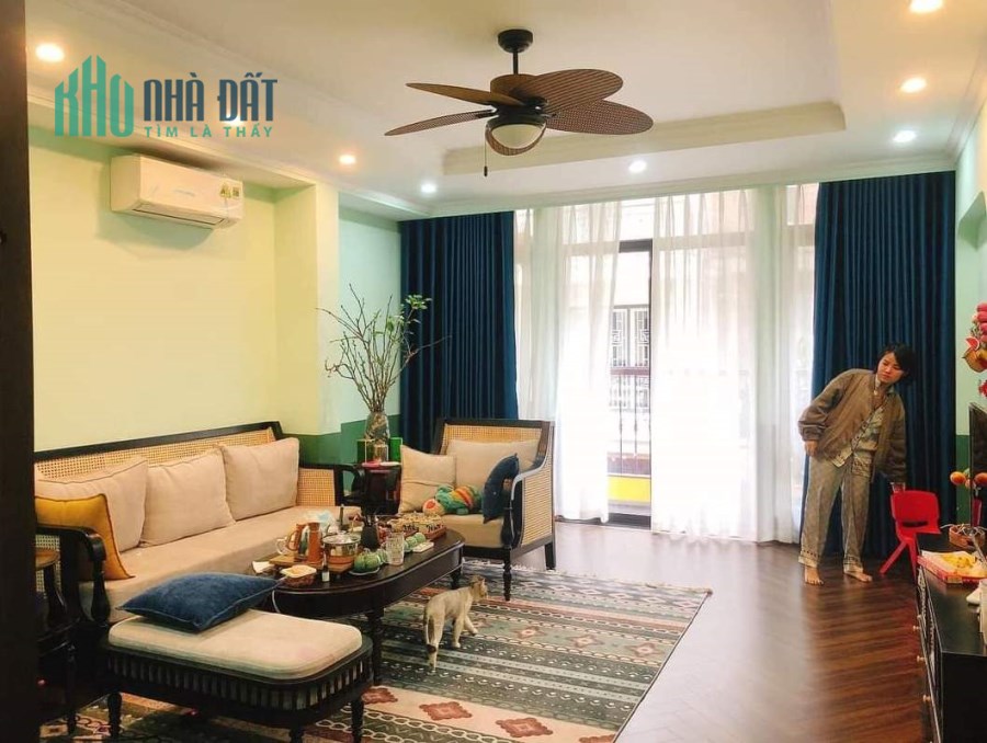 Tôi bán nhà liền kề KĐT Xa La gần chợ Xa La 80m2x5T, MT 5m chỉ 11.68 tỷ. LH 0989.62.6116