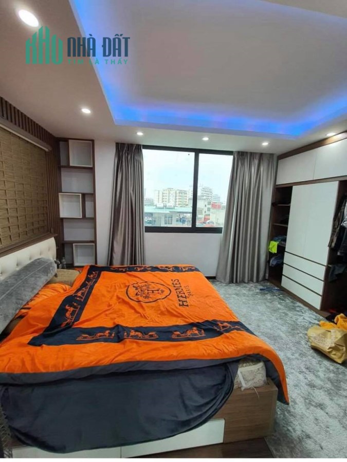 Bán căn hộ chung cư B8 Kim Liên - Phạm Ngọc Thạch