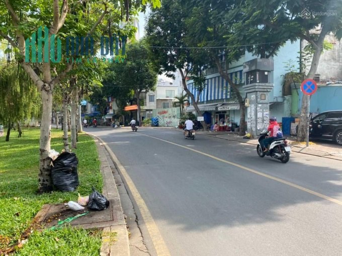 BÁN NHÀ GÓC 2 MT  HOÀNG SA Q3, DT 233M2, ĐANG CHO THUÊ HƠN 20 TR/THÁNG. LH: 0325261916