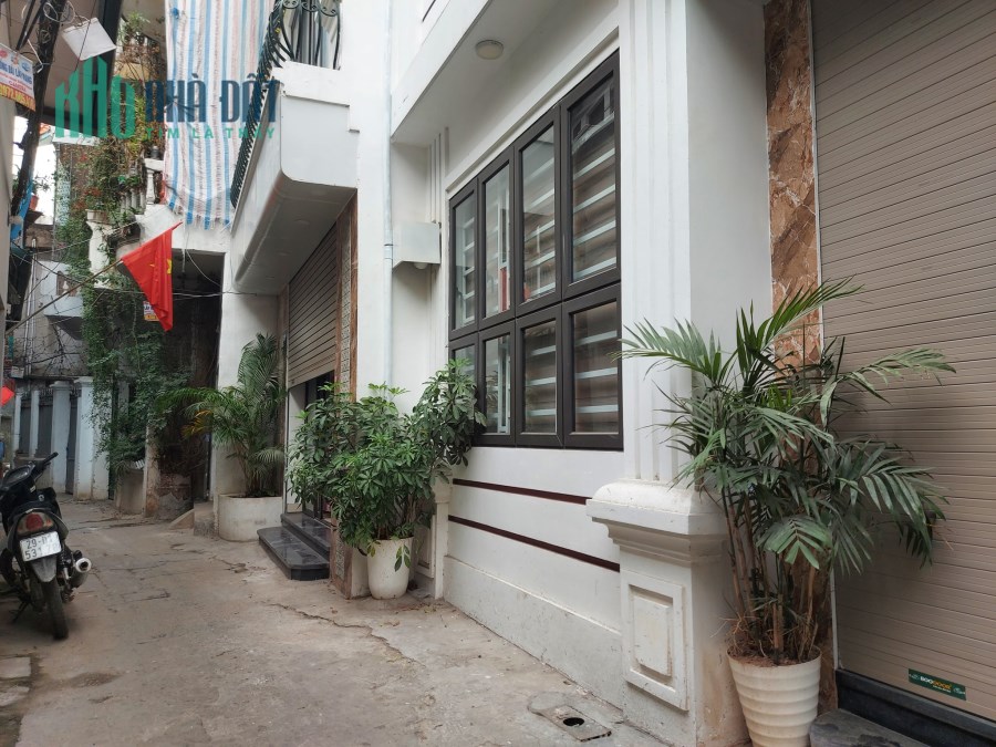 Nhà mới Trương Định, ngõ thông, gần chợ 38m2x 4 tầng chỉ 5.1 tỷ