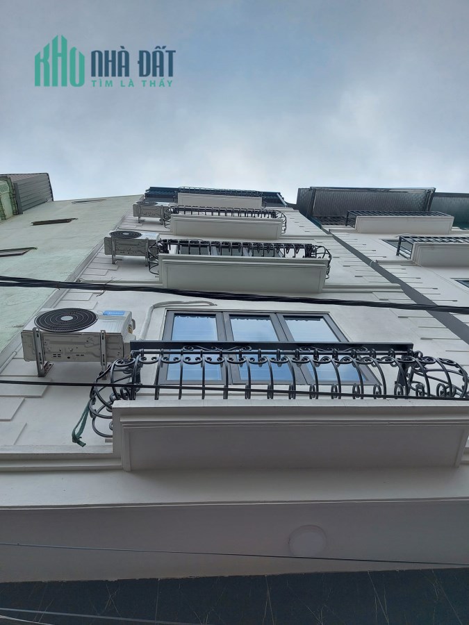 Nhà phố Minh Khai, ngõ thông, nở hậu, 37m2 x 5 tầng nhỉnh 4 tỷ.
