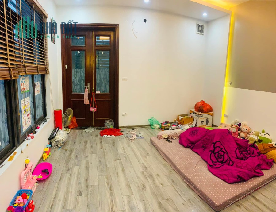 Bán nhà Hà Huy Tập, mặt tiền khủng:8m, 122m, 10 tỷ