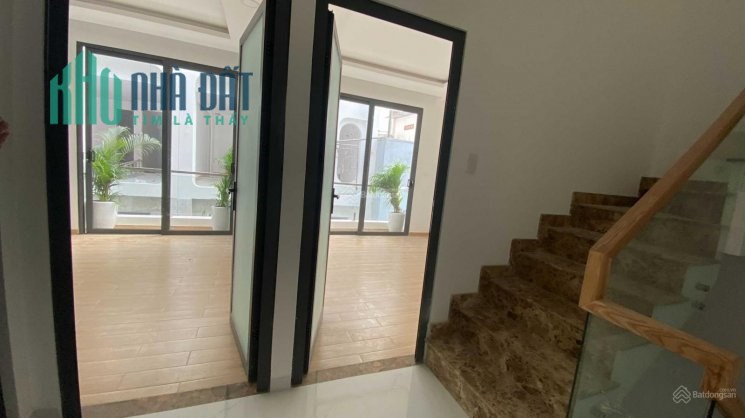 BÁN NHÀ 4 TẦNG, MT LÊ VĂN SỸ , P. 12, NGAY CHỢ NGUYỄN  VĂN TRỖI Q 3 CHỈ 5 TỶ 600
