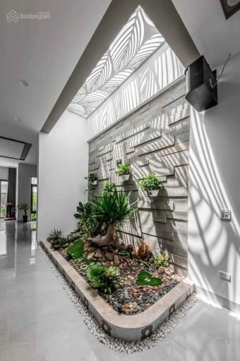 BÁN TOÀ NHÀ HẦM 7LẦU 98M2 ĐOẠN VÍP  LÊ VĂN SỸ , PHƯỜNG 12 QUẬN3 HĐT 100TRIỆU GIÁ 37.6TỶ