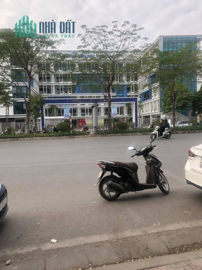 Chính chủ bán gấp nhà Mặt phố chùa Quỳnh giá 6.99 tỷ, 30mx5 tầng, Kinh doanh đông đúc