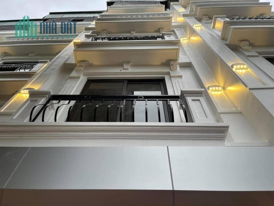 Bán nhà ĐẸP ở luôn ngõ 225 Quan Hoa 45m x 5 tầng - MT  7m