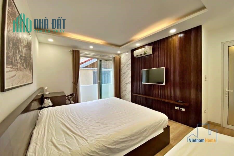 Bán nhà MẶT PHỐ Nguyễn Trãi, kinh doanh, vỉa hè rộng, 62m2, MT 3.5m, 10 tỷ; LH 0898599969