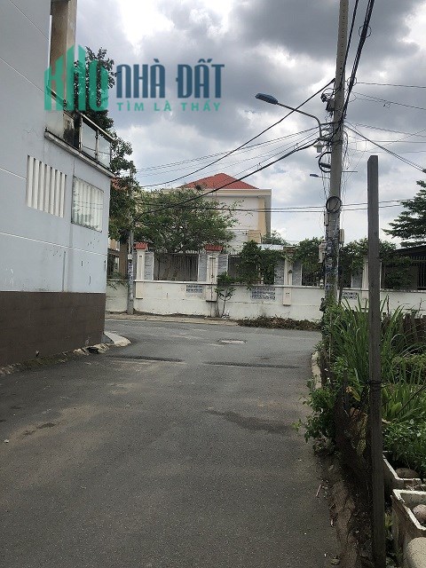 Bán nhà HXT, 55m2, chỉ 4 tỷ 500, đối diện Hiệp Thành City Quận 12. LH:  093.4749.575