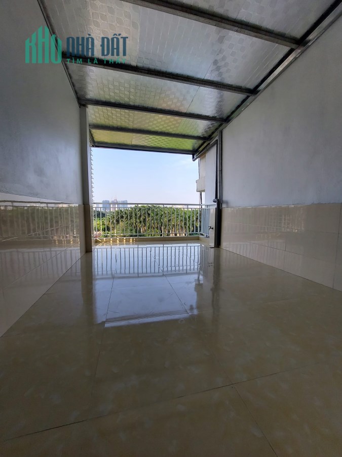 Bán gấp nhà riêng phố Cổ Nhuế, 35m2, 5T, ngõ thông, đường trước nhà rộng 5m,ô tô đỗ cửa, view thoáng