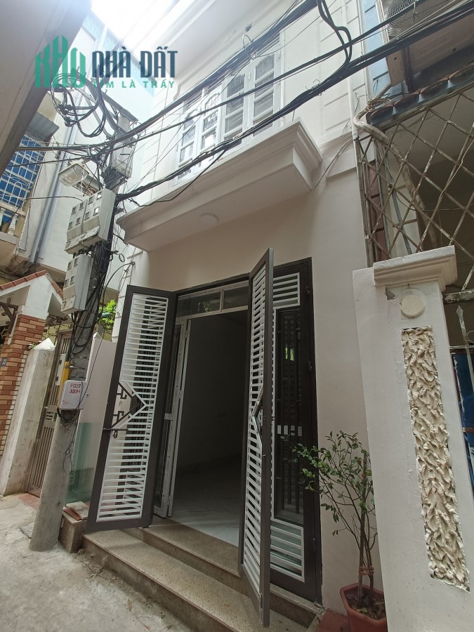 Nhà đẹp phố Nguyễn Trãi, lô góc, gần phố, 40m2x 5 tầng chỉ hơn 4 tỷ