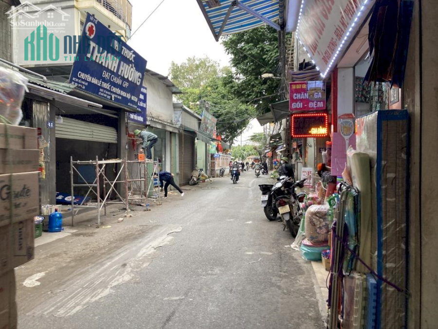 Chính chủ bán nhà 5T mặt đường nhựa 9m bằng giá trong ngõ