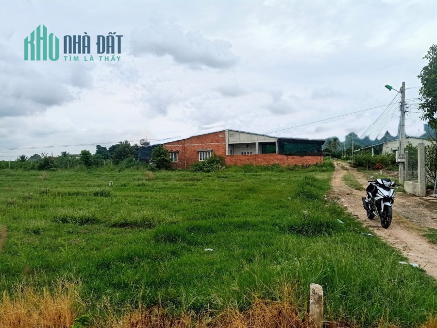 Cần bán nhanh lô đất diện tích 139m2 giá chỉ 260tr